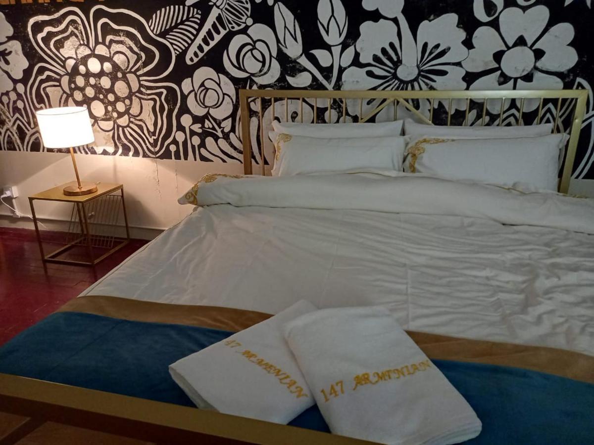 147 Armenian Park Guesthouse George Town Exteriör bild