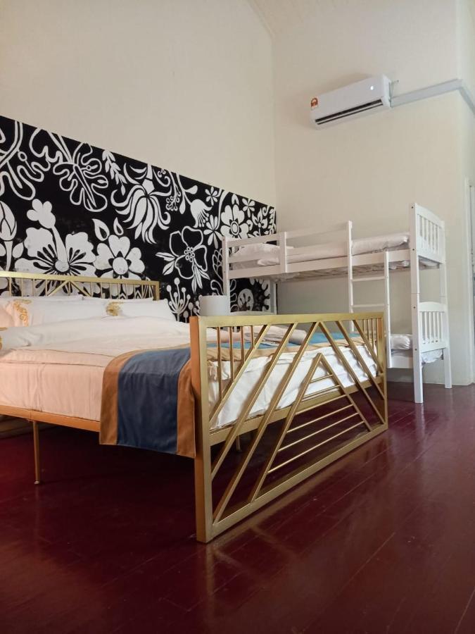 147 Armenian Park Guesthouse George Town Exteriör bild